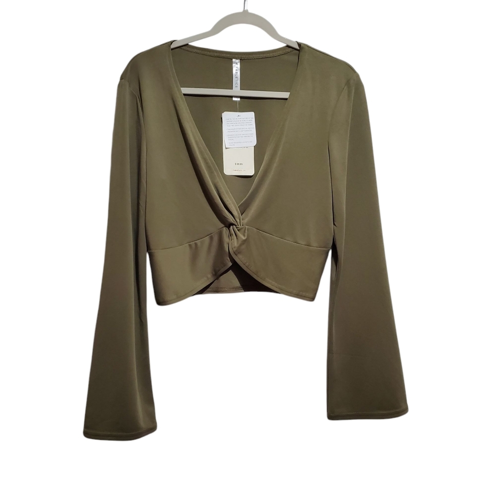 Fabletics Sleek Knit Twist Front Crop Top Size M Olive Green Athletic New